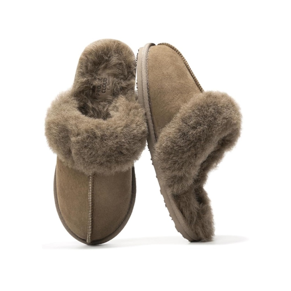 Cozy Fur-Lined Taupe Brown Slippers / Slides — 6 — Brand New UGG - Picture 2 of 5